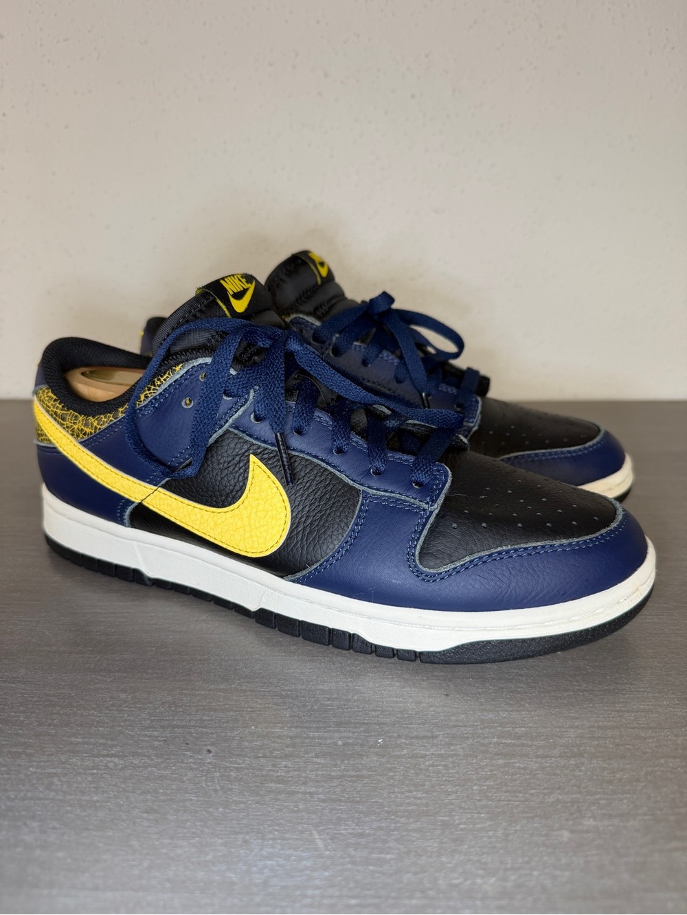 Nike Dunk Low Retro Michigan Blue Black Yellow FZ4014-010 Men’s Size 8.5
